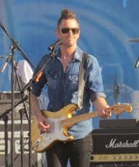 LINCOLN BREWSTER